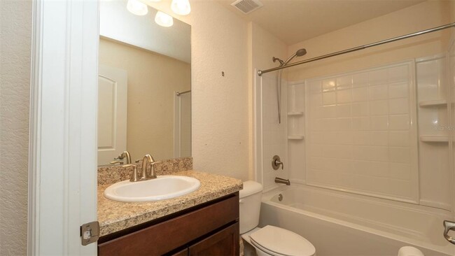 Building Photo - 6856 Wirevine Dr