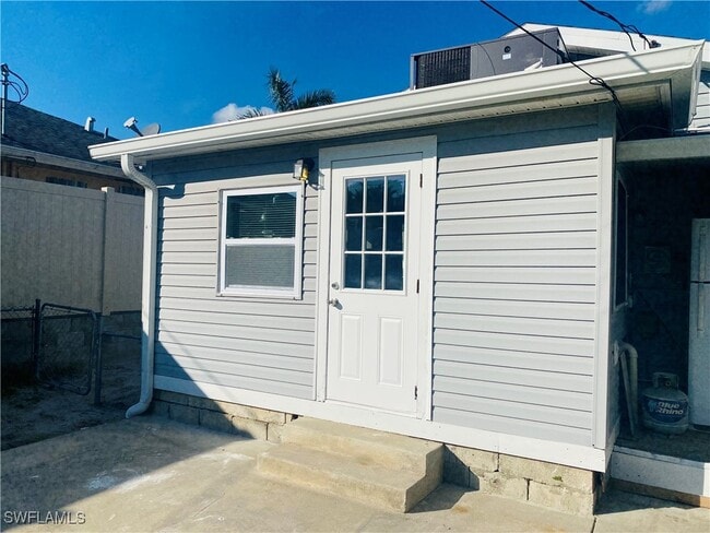 Building Photo - 151 7th St