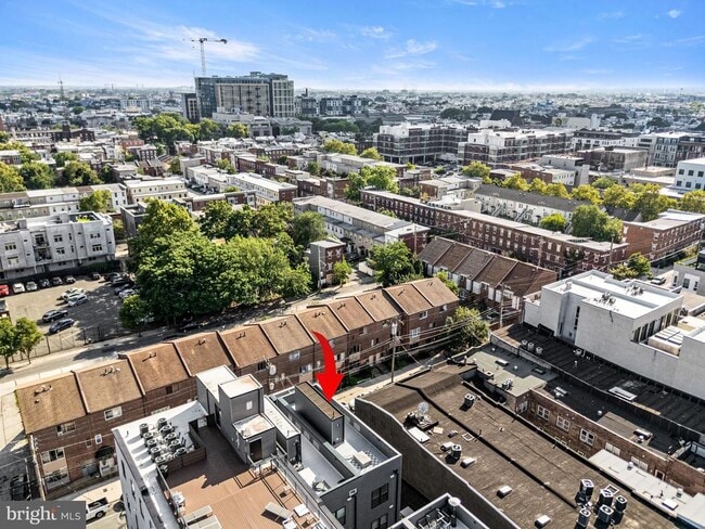 Building Photo - 1217 Bainbridge St