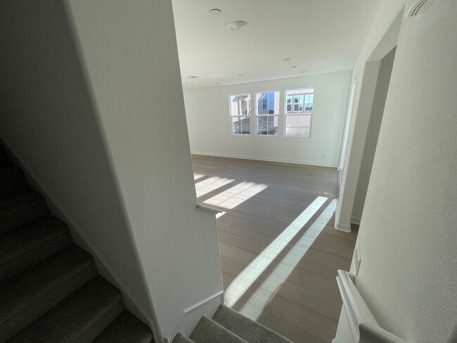 Building Photo - 1402 Mountain Laurel Rd