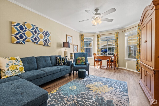 Interior Photo - Northwood Luxury Apartments & Corporate Su...