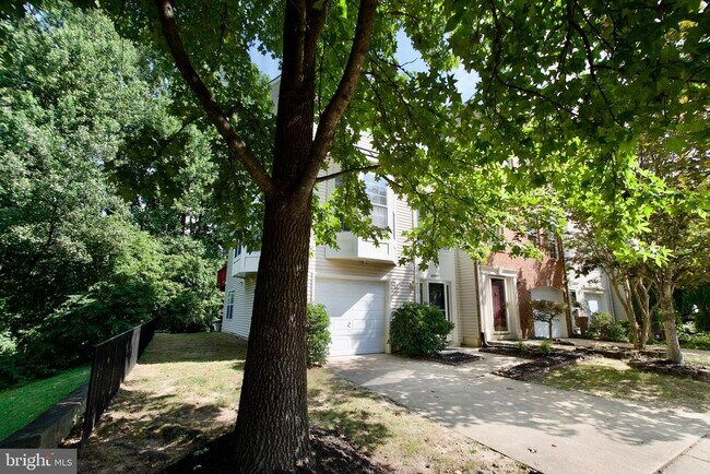 Building Photo - 8393 Jovin Cir