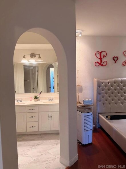 Building Photo - 2715 Lake Pointe Dr