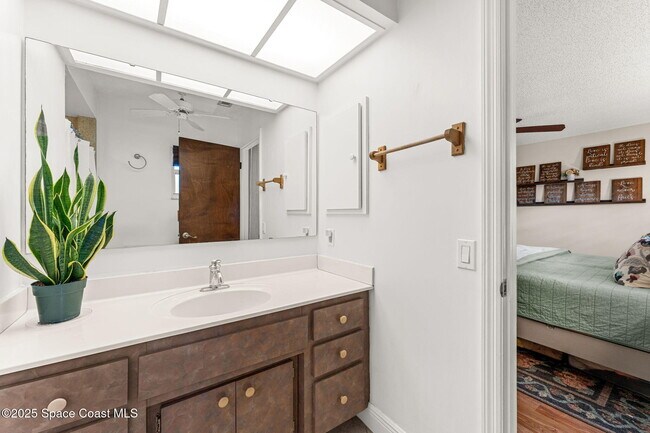 Building Photo - 509 W Amherst Cir