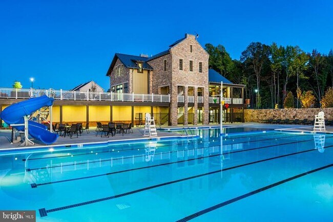 Building Photo - 150 Boxelder Dr