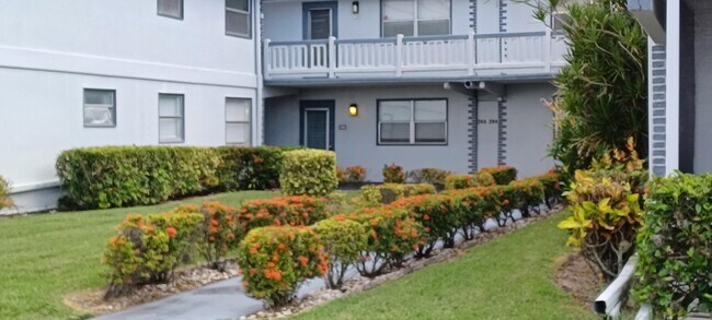Building Photo - 281 Tuscany Ln