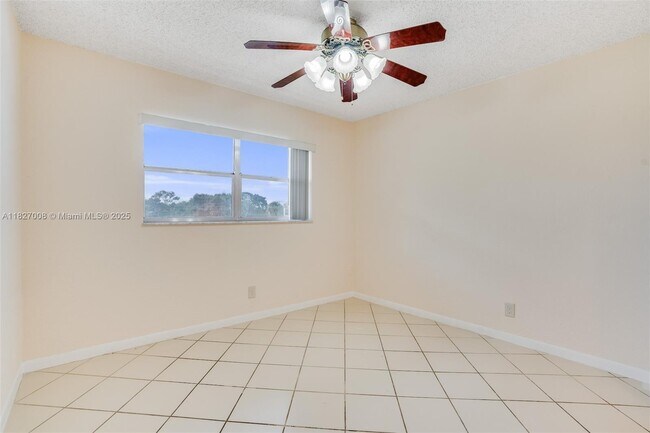 Building Photo - 608 SW Natura Blvd