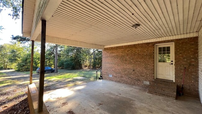 Building Photo - 110 Hill Blvd