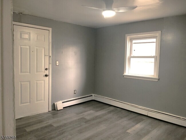 Building Photo - 1303 W Baltimore Ave