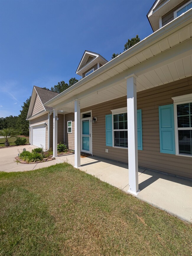 Building Photo - 244 Belclare Way