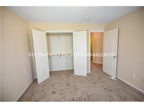 Building Photo - 1950 W Surrey St