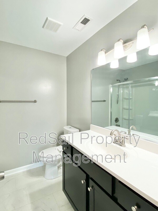 Building Photo - 184 Stony Ridge Ct