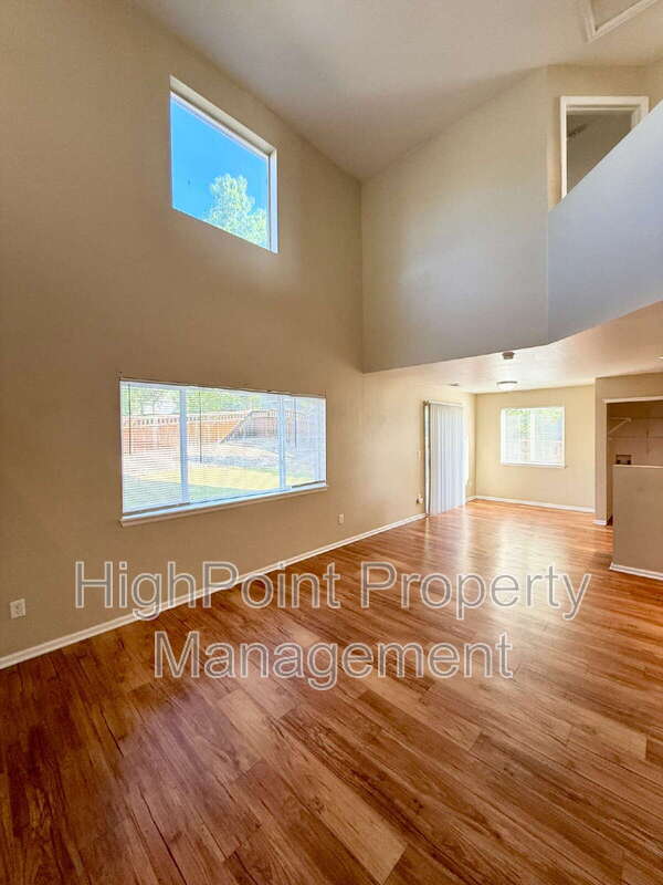 Building Photo - 5187 Pelican St