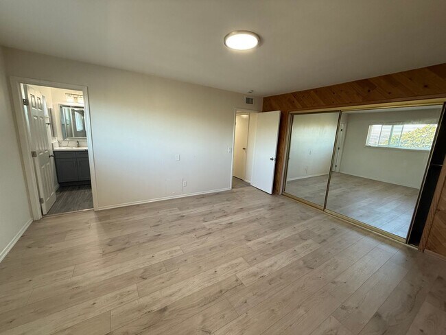 Building Photo - Spacious 4 Bed 3 Bath Cul-de-Sac Home