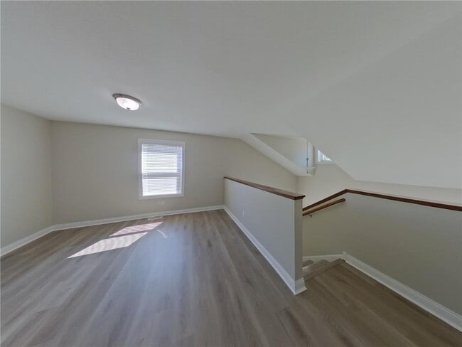 Building Photo - 3947 Valencia Ln