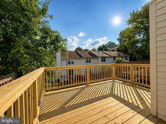 Building Photo - 3811 Glenview Terrace