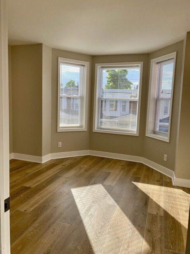 Building Photo - Windsors SFH