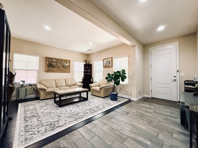 Building Photo - Coming Soon-Beautiful Home in El Dorado Gated Community!