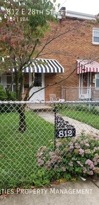 Building Photo - 812 E 28th St