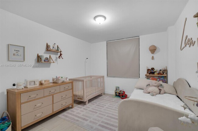 Building Photo - 701 Brickell Key Blvd