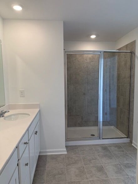 Building Photo - 6212 kenbrook Dr