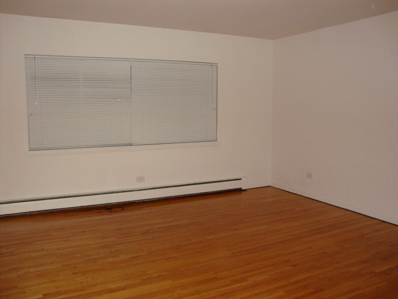 Living Room - 10451 Carol Ct