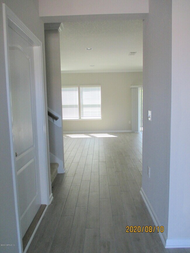 Building Photo - 3808 Great Falls Loop