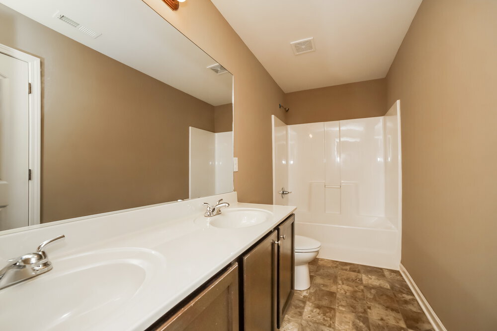 Building Photo - 981 Rock Elm Dr