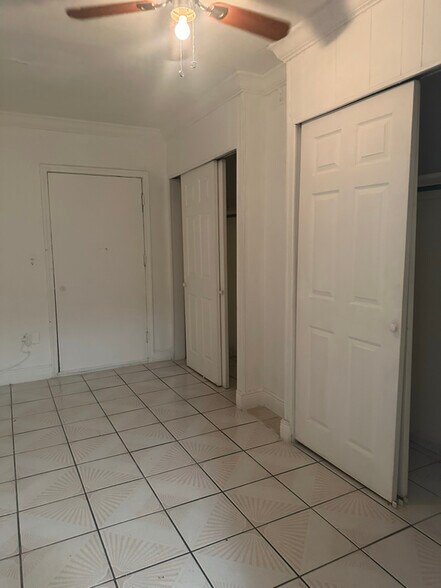 Building Photo - 384 Minorca Ave