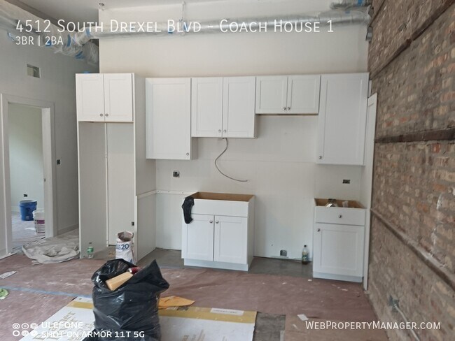 Building Photo - 4512 S Drexel Blvd