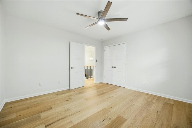 Building Photo - 1390 Tennis Ct Pl
