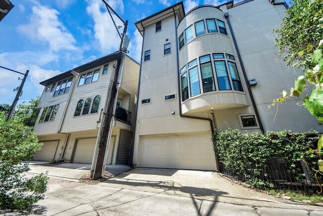 Building Photo - 6519 Durford St