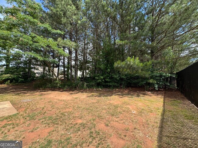 Building Photo - 330 Crestfield Cir