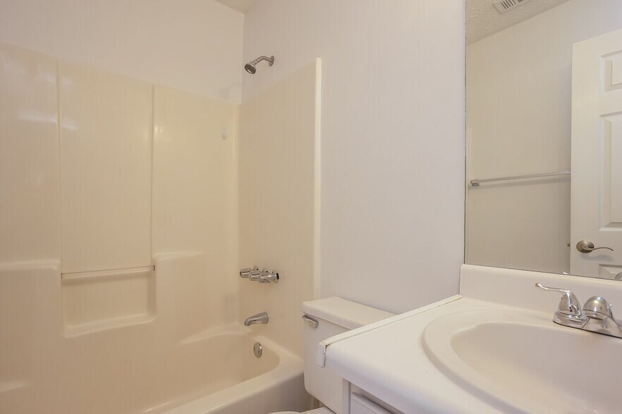 Building Photo - 3729 Winding Trail Ct