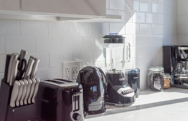 Building Photo - 1500 Neptune Ave