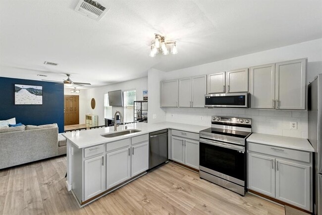 Building Photo - 5307 Apple Orchard Ln