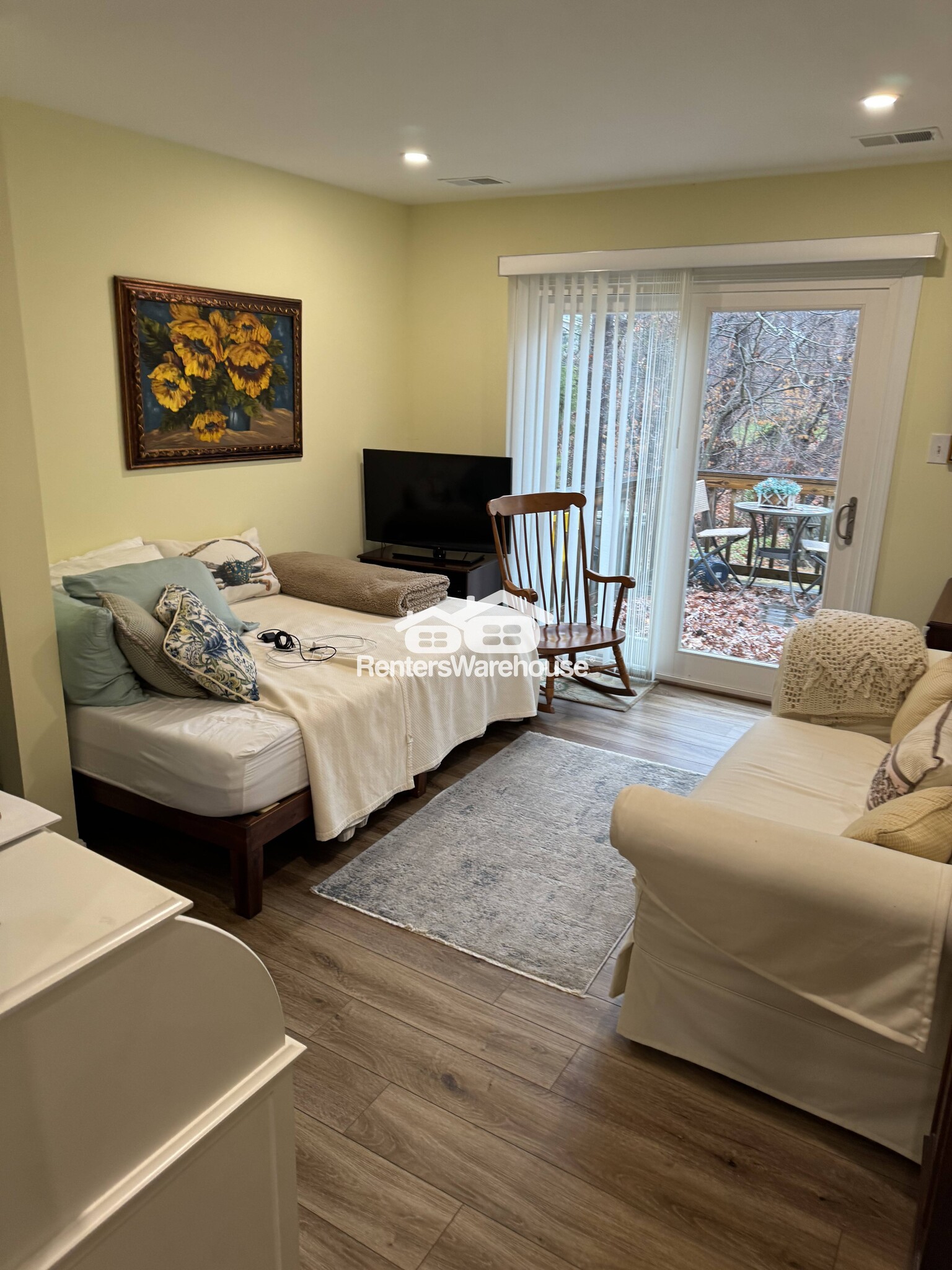 Building Photo - 930 Riversedge Cir