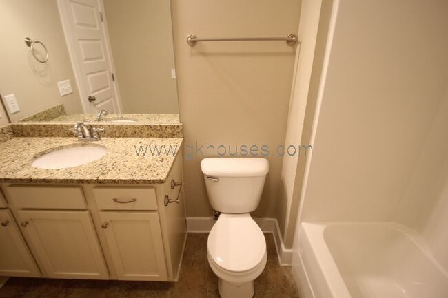 Building Photo - 5525 Park Side Rd