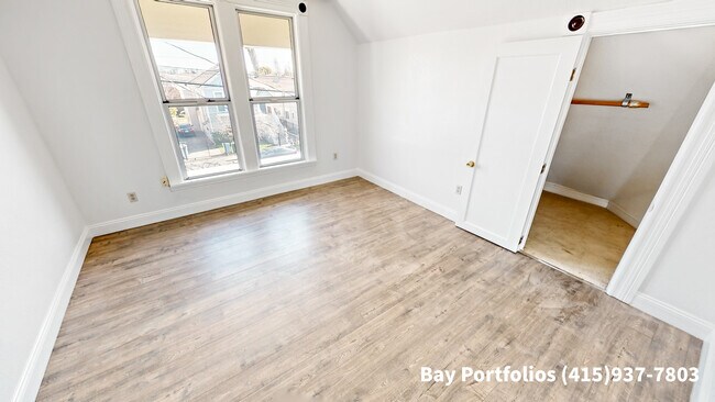 Building Photo - 1239 Haskell St