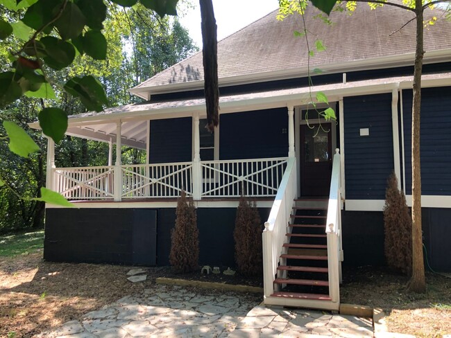 Primary Photo - Remodeled Historic home close to downtown