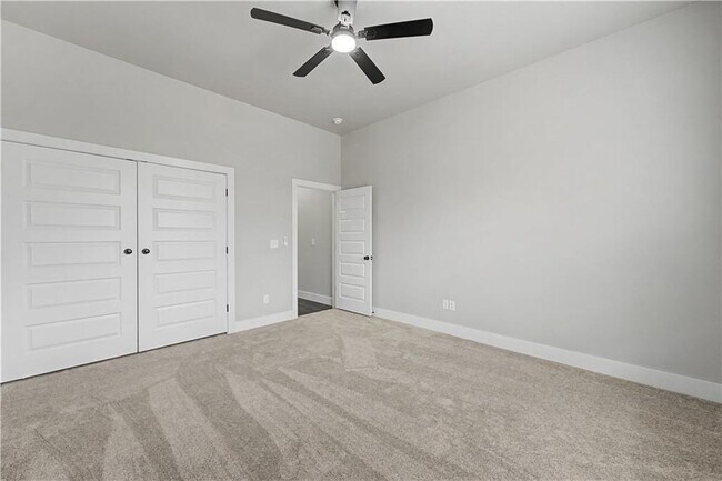 Building Photo - 9 Selkirk Dr