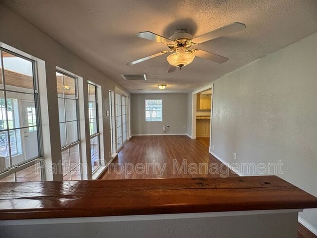 Building Photo - 5112 Arden Rd