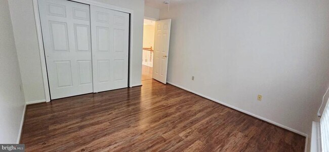 Building Photo - 75 Ashford Dr