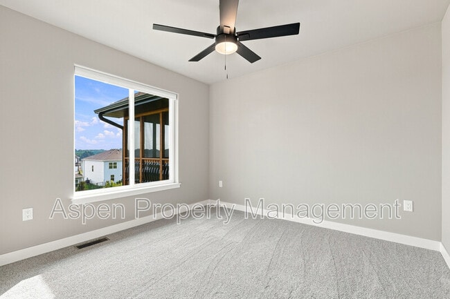 Building Photo - 3165 Lampe Ln