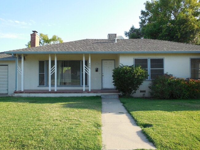 Building Photo - 456 Drakeley Ave