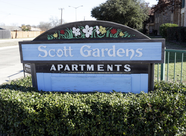 Building Photo - Scott Gardens Apartments