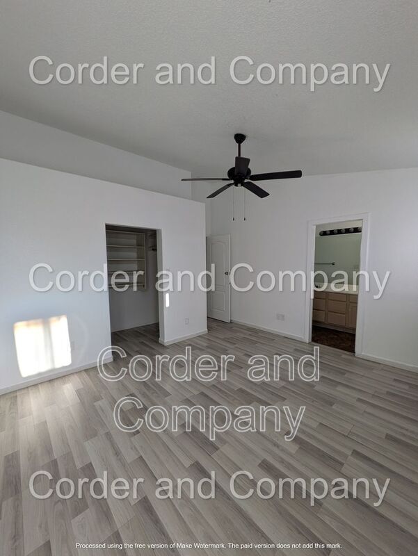 Building Photo - 8000 Vista Estrella Ln SW