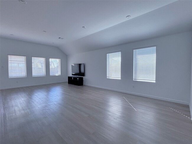 Building Photo - 30363 Tall Fescue Dr