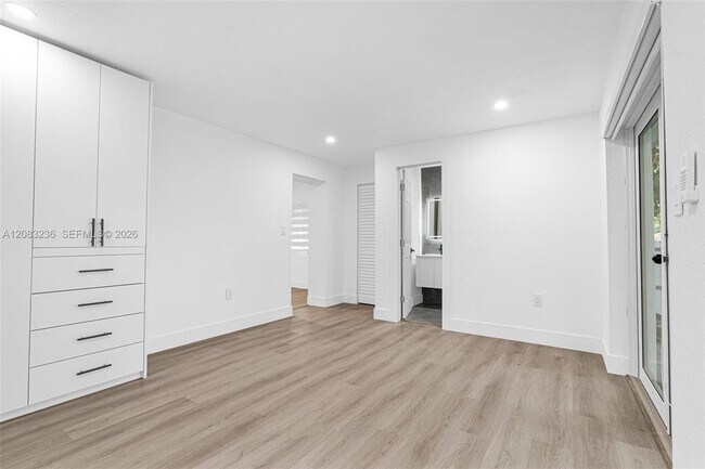 Building Photo - 250 NW 45th St