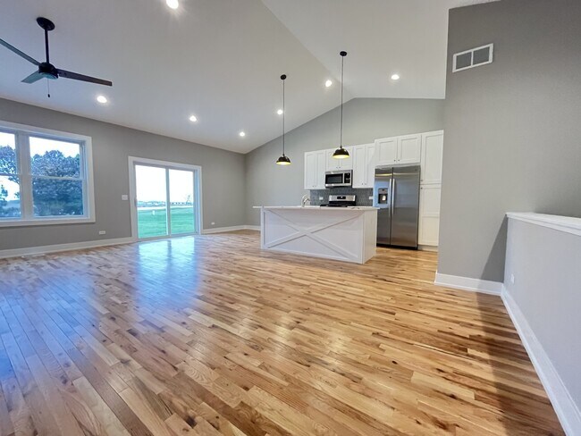 Building Photo - 956 Partridge Cir